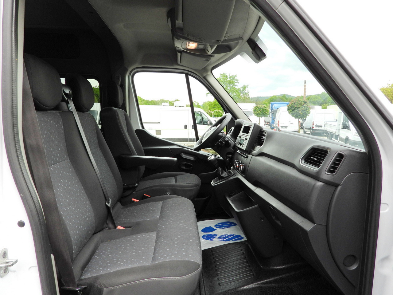 Panel van OPEL MOVANO BOX DELIVERY VAN 7 SEATS CRUISE CONTROL LED LIGHTS AIR CONDITIONING 135HP: picture 34 Panel van OPEL MOVANO BOX DELIVERY VAN 7 SEATS CRUISE CONTROL LED LIGHTS AIR CONDITIONING 135HP: picture 34