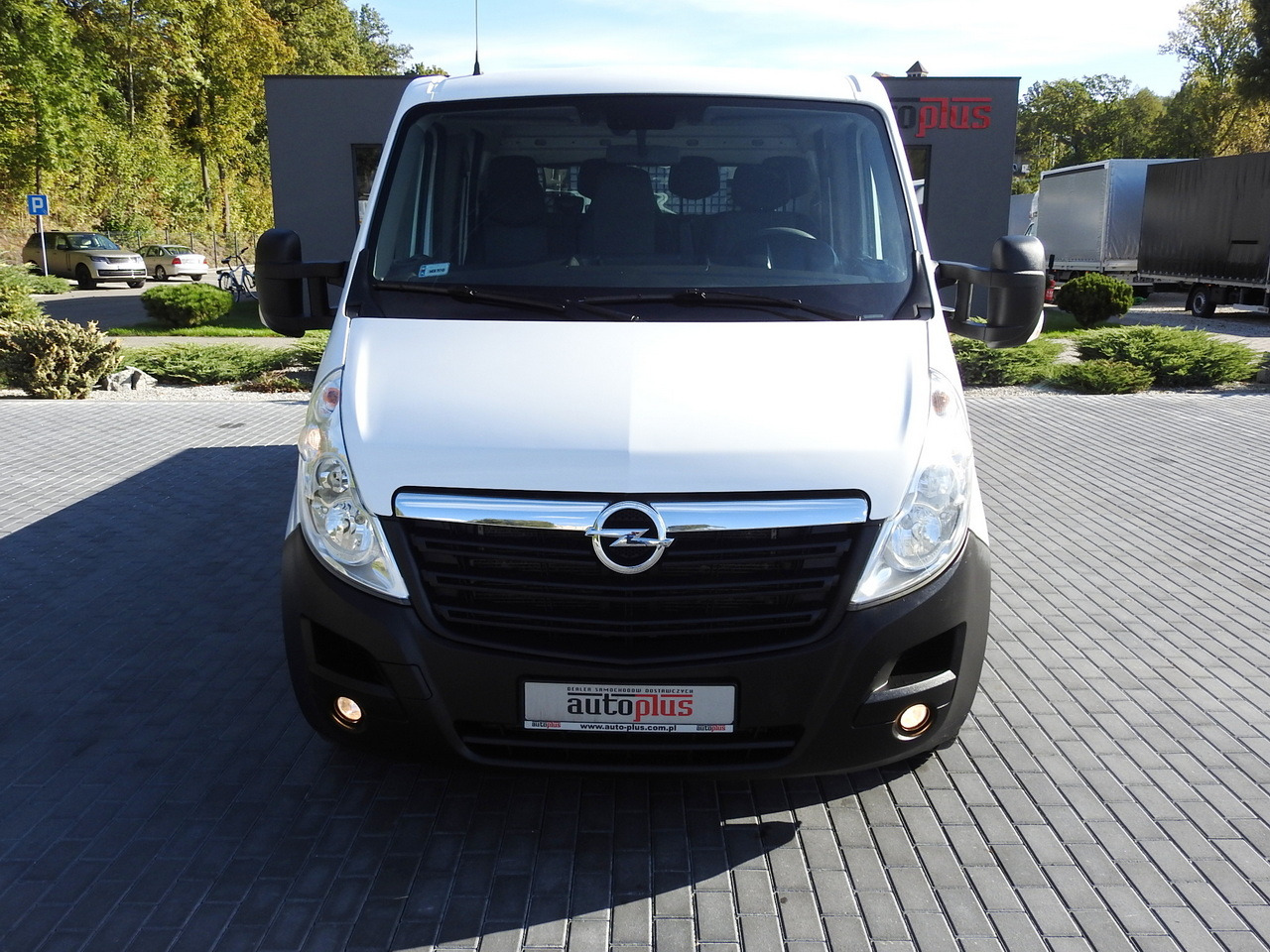 OPEL MOVANO STAKE BODY DOUBLE CABIN DOKA 7 SEATS CRUISE CONTROL AIR CONDITIONING 130HP - Flatbed van: picture 5 OPEL MOVANO STAKE BODY DOUBLE CABIN DOKA 7 SEATS CRUISE CONTROL AIR CONDITIONING 130HP - Flatbed van: picture 5