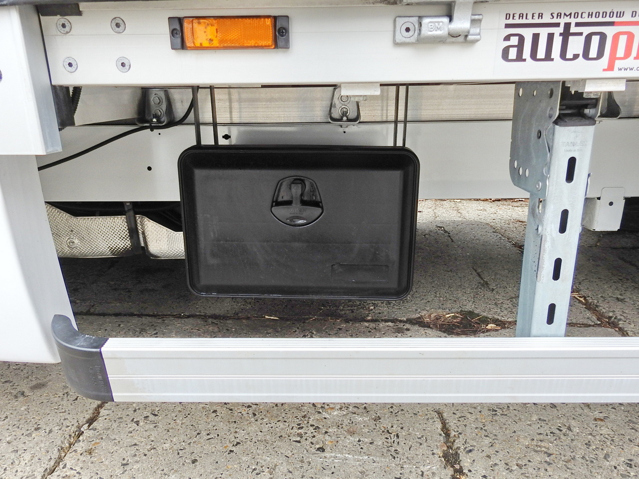 Curtain side van OPEL MOVANO TARPAULIN 10 PALLETS WEBASTO CRUISE CONTROL NAVIGATION AIR CONDITIONING LED LIGHTS PNEUMATICS 165HP: picture 24 Curtain side van OPEL MOVANO TARPAULIN 10 PALLETS WEBASTO CRUISE CONTROL NAVIGATION AIR CONDITIONING LED LIGHTS PNEUMATICS 165HP: picture 24