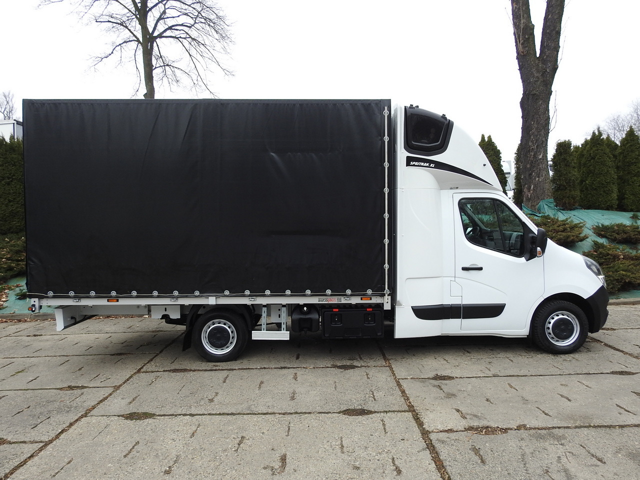 Curtain side van OPEL MOVANO TARPAULIN 10 PALLETS WEBASTO CRUISE CONTROL NAVIGATION AIR CONDITIONING LED LIGHTS PNEUMATICS 165HP: picture 7 Curtain side van OPEL MOVANO TARPAULIN 10 PALLETS WEBASTO CRUISE CONTROL NAVIGATION AIR CONDITIONING LED LIGHTS PNEUMATICS 165HP: picture 7