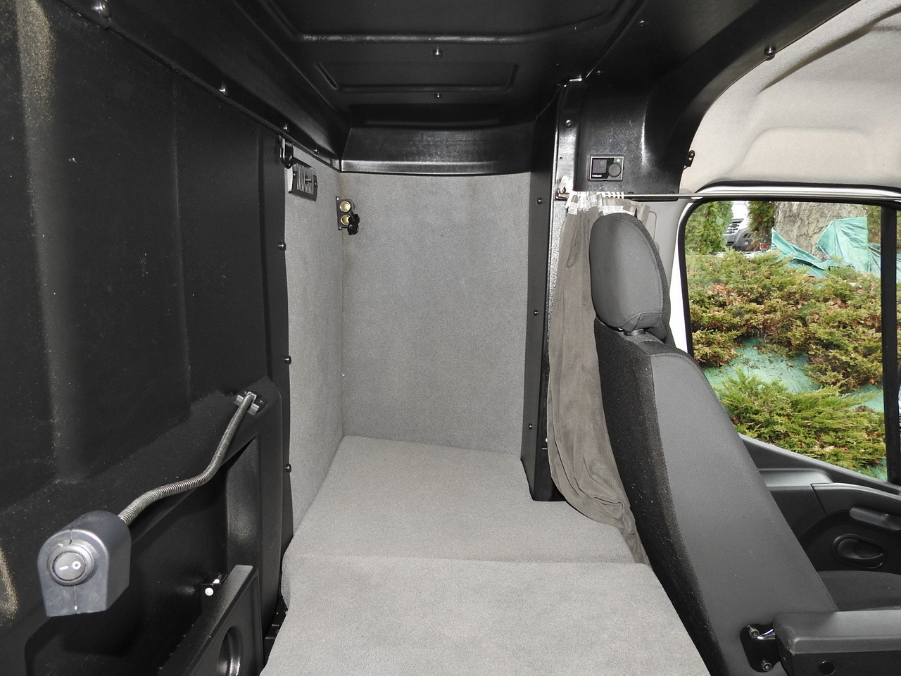 Curtain side van OPEL MOVANO TARPAULIN 10 PALLETS WEBASTO CRUISE CONTROL NAVIGATION AIR CONDITIONING LED LIGHTS PNEUMATICS 165HP: picture 48 Curtain side van OPEL MOVANO TARPAULIN 10 PALLETS WEBASTO CRUISE CONTROL NAVIGATION AIR CONDITIONING LED LIGHTS PNEUMATICS 165HP: picture 48