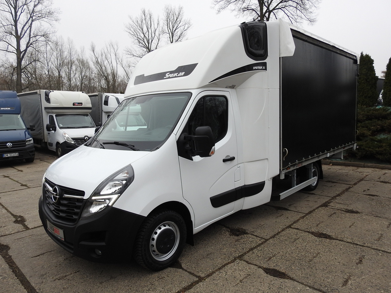 Curtain side van OPEL MOVANO TARPAULIN 10 PALLETS WEBASTO CRUISE CONTROL NAVIGATION AIR CONDITIONING LED LIGHTS PNEUMATICS 165HP: picture 6 Curtain side van OPEL MOVANO TARPAULIN 10 PALLETS WEBASTO CRUISE CONTROL NAVIGATION AIR CONDITIONING LED LIGHTS PNEUMATICS 165HP: picture 6