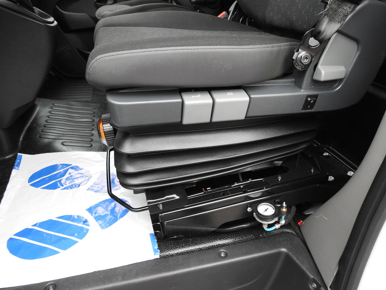 Curtain side van OPEL MOVANO TARPAULIN 10 PALLETS WEBASTO CRUISE CONTROL NAVIGATION AIR CONDITIONING LED LIGHTS PNEUMATICS 165HP: picture 31 Curtain side van OPEL MOVANO TARPAULIN 10 PALLETS WEBASTO CRUISE CONTROL NAVIGATION AIR CONDITIONING LED LIGHTS PNEUMATICS 165HP: picture 31