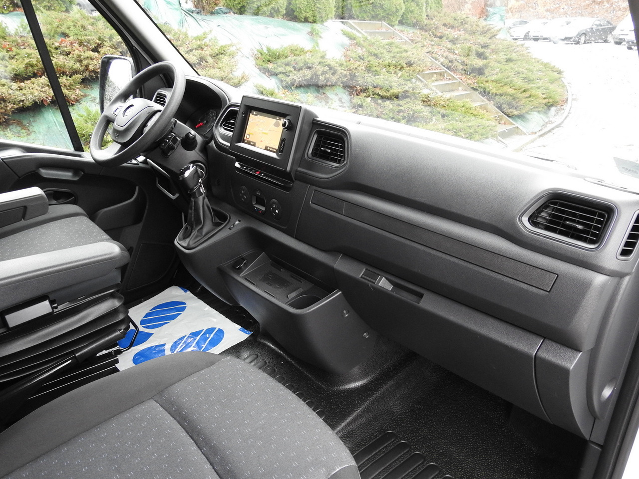 Curtain side van OPEL MOVANO TARPAULIN 10 PALLETS WEBASTO CRUISE CONTROL NAVIGATION AIR CONDITIONING LED LIGHTS PNEUMATICS 165HP: picture 44 Curtain side van OPEL MOVANO TARPAULIN 10 PALLETS WEBASTO CRUISE CONTROL NAVIGATION AIR CONDITIONING LED LIGHTS PNEUMATICS 165HP: picture 44