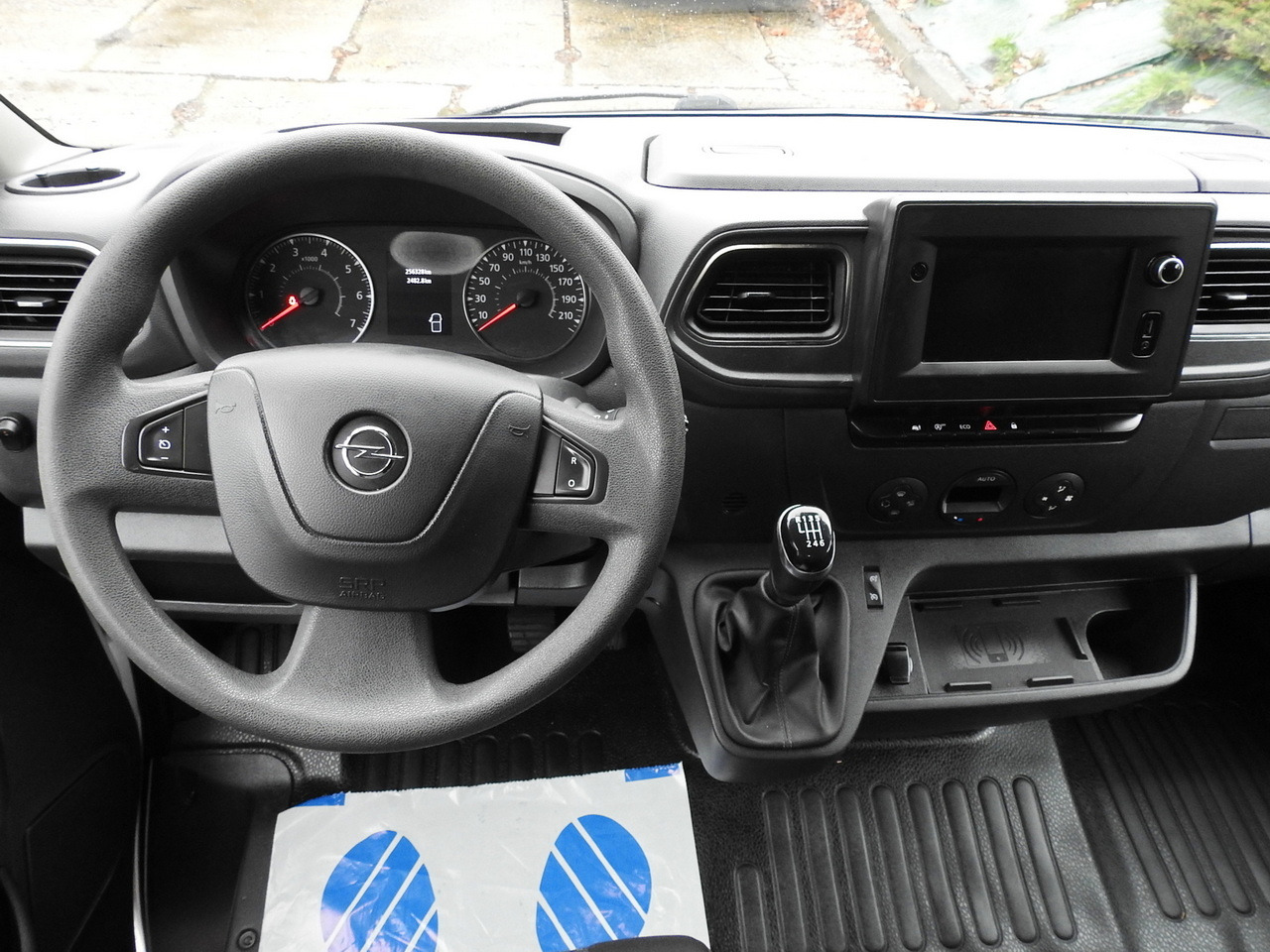 Curtain side van OPEL MOVANO TARPAULIN 10 PALLETS WEBASTO CRUISE CONTROL NAVIGATION AIR CONDITIONING LED LIGHTS PNEUMATICS 165HP: picture 36 Curtain side van OPEL MOVANO TARPAULIN 10 PALLETS WEBASTO CRUISE CONTROL NAVIGATION AIR CONDITIONING LED LIGHTS PNEUMATICS 165HP: picture 36