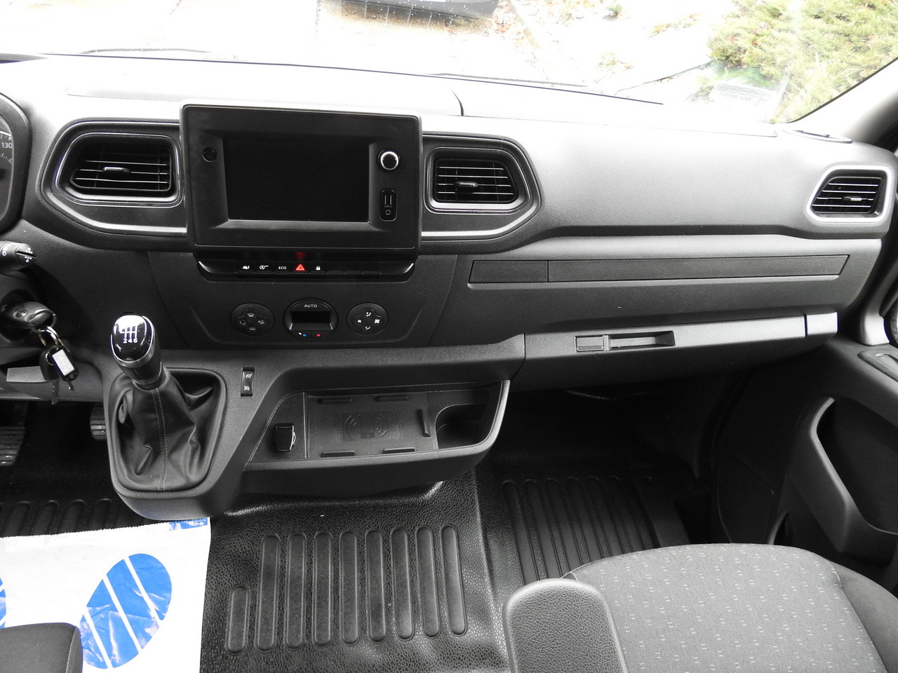 Curtain side van OPEL MOVANO TARPAULIN 10 PALLETS WEBASTO CRUISE CONTROL NAVIGATION AIR CONDITIONING LED LIGHTS PNEUMATICS 165HP: picture 39 Curtain side van OPEL MOVANO TARPAULIN 10 PALLETS WEBASTO CRUISE CONTROL NAVIGATION AIR CONDITIONING LED LIGHTS PNEUMATICS 165HP: picture 39