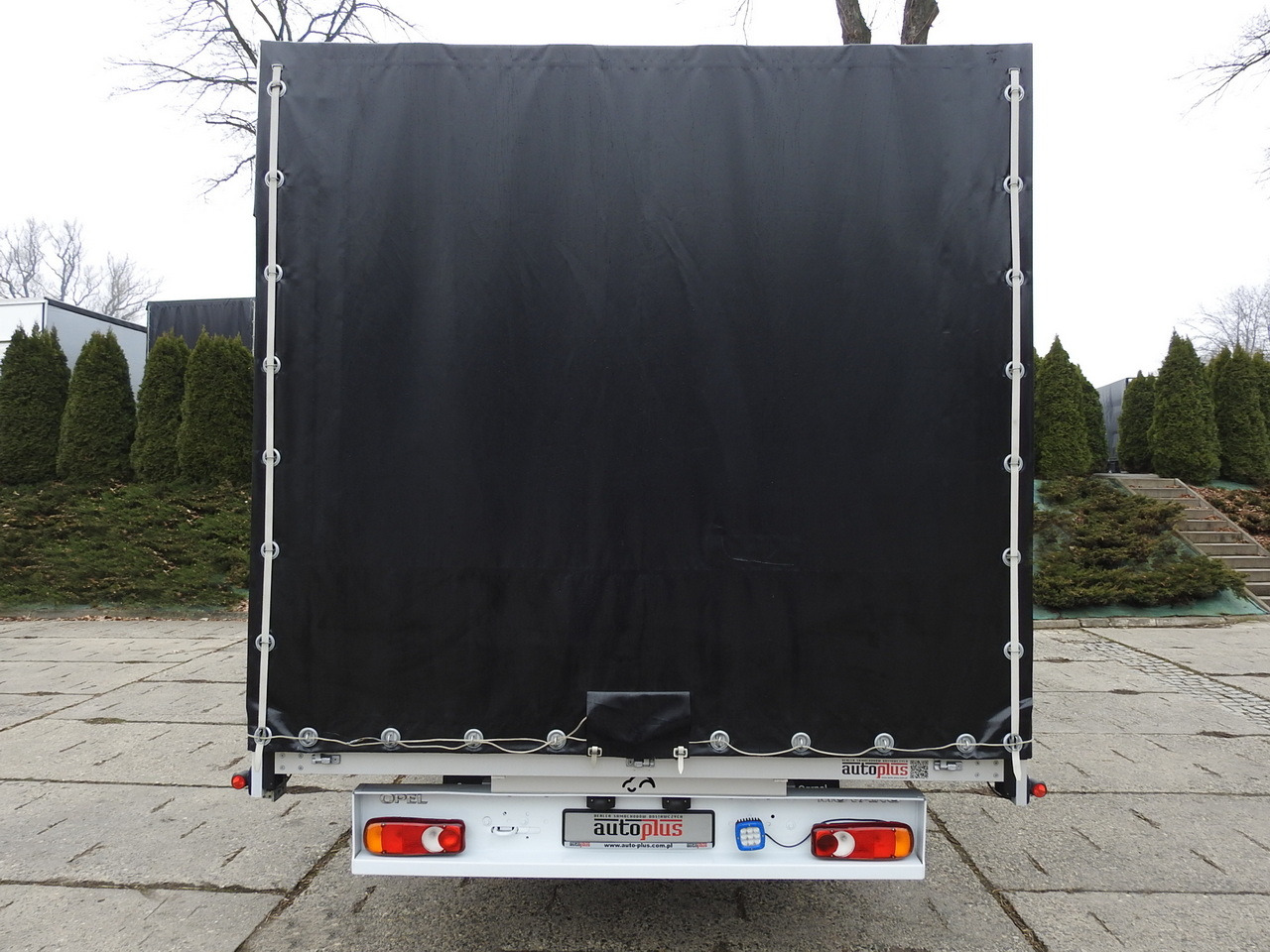 Curtain side van OPEL MOVANO TARPAULIN 10 PALLETS WEBASTO CRUISE CONTROL NAVIGATION AIR CONDITIONING LED LIGHTS PNEUMATICS 165HP: picture 11 Curtain side van OPEL MOVANO TARPAULIN 10 PALLETS WEBASTO CRUISE CONTROL NAVIGATION AIR CONDITIONING LED LIGHTS PNEUMATICS 165HP: picture 11