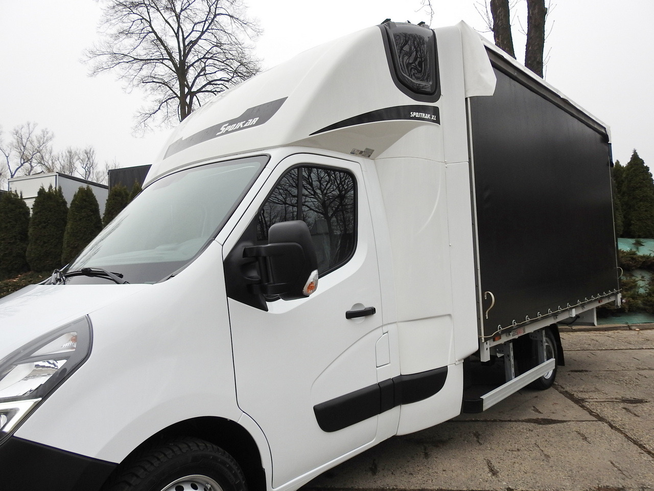 Curtain side van OPEL MOVANO TARPAULIN 10 PALLETS WEBASTO CRUISE CONTROL NAVIGATION AIR CONDITIONING LED LIGHTS PNEUMATICS 165HP: picture 19 Curtain side van OPEL MOVANO TARPAULIN 10 PALLETS WEBASTO CRUISE CONTROL NAVIGATION AIR CONDITIONING LED LIGHTS PNEUMATICS 165HP: picture 19