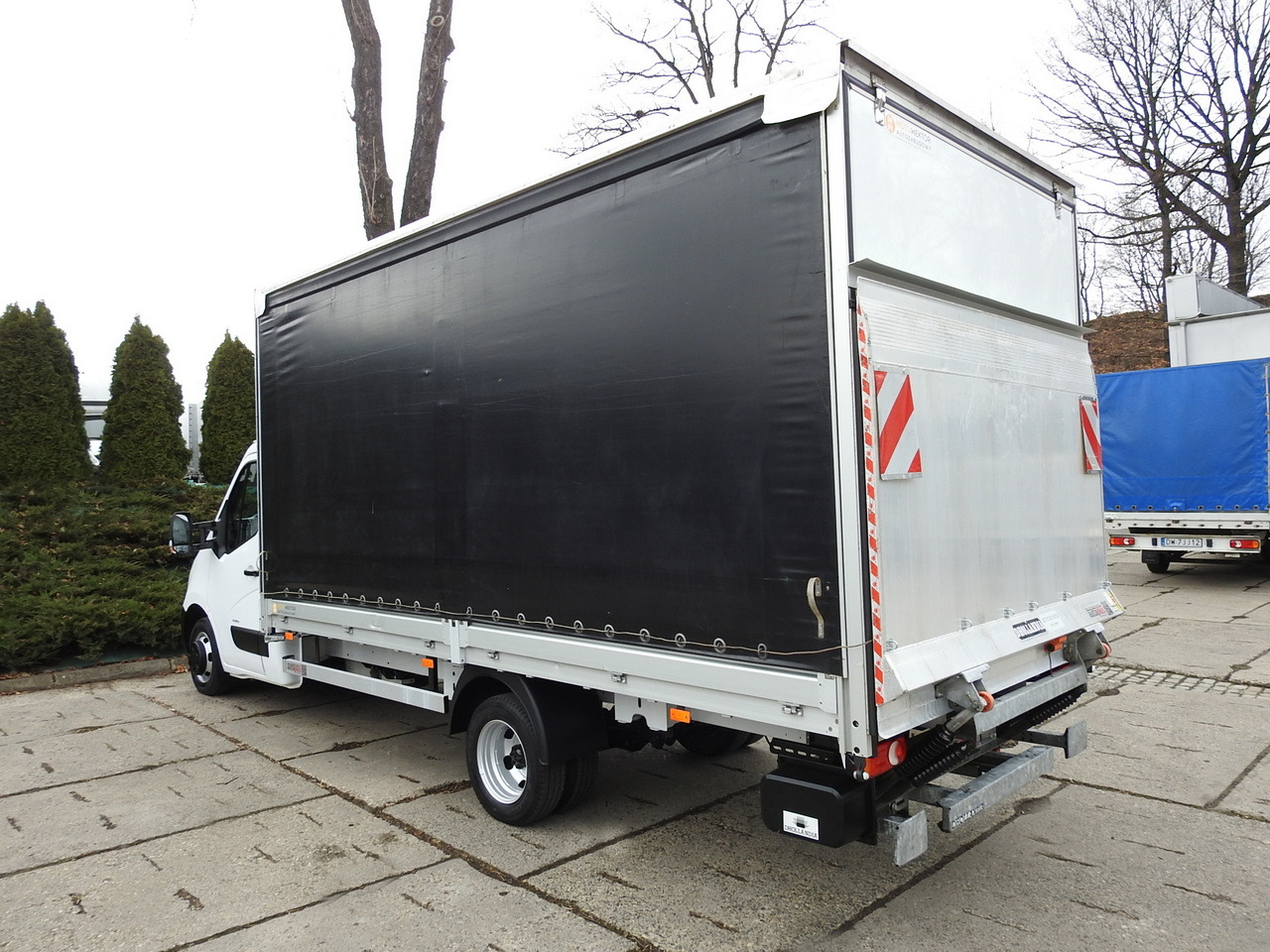 Curtain side van OPEL MOVANO TARPAULIN LIFT 10 PALLETS CRUISE CONTROL AIR CONDITIONING LED LIGHTS PNEUMATICS TWIN WHEELS 165HP: picture 10 Curtain side van OPEL MOVANO TARPAULIN LIFT 10 PALLETS CRUISE CONTROL AIR CONDITIONING LED LIGHTS PNEUMATICS TWIN WHEELS 165HP: picture 10