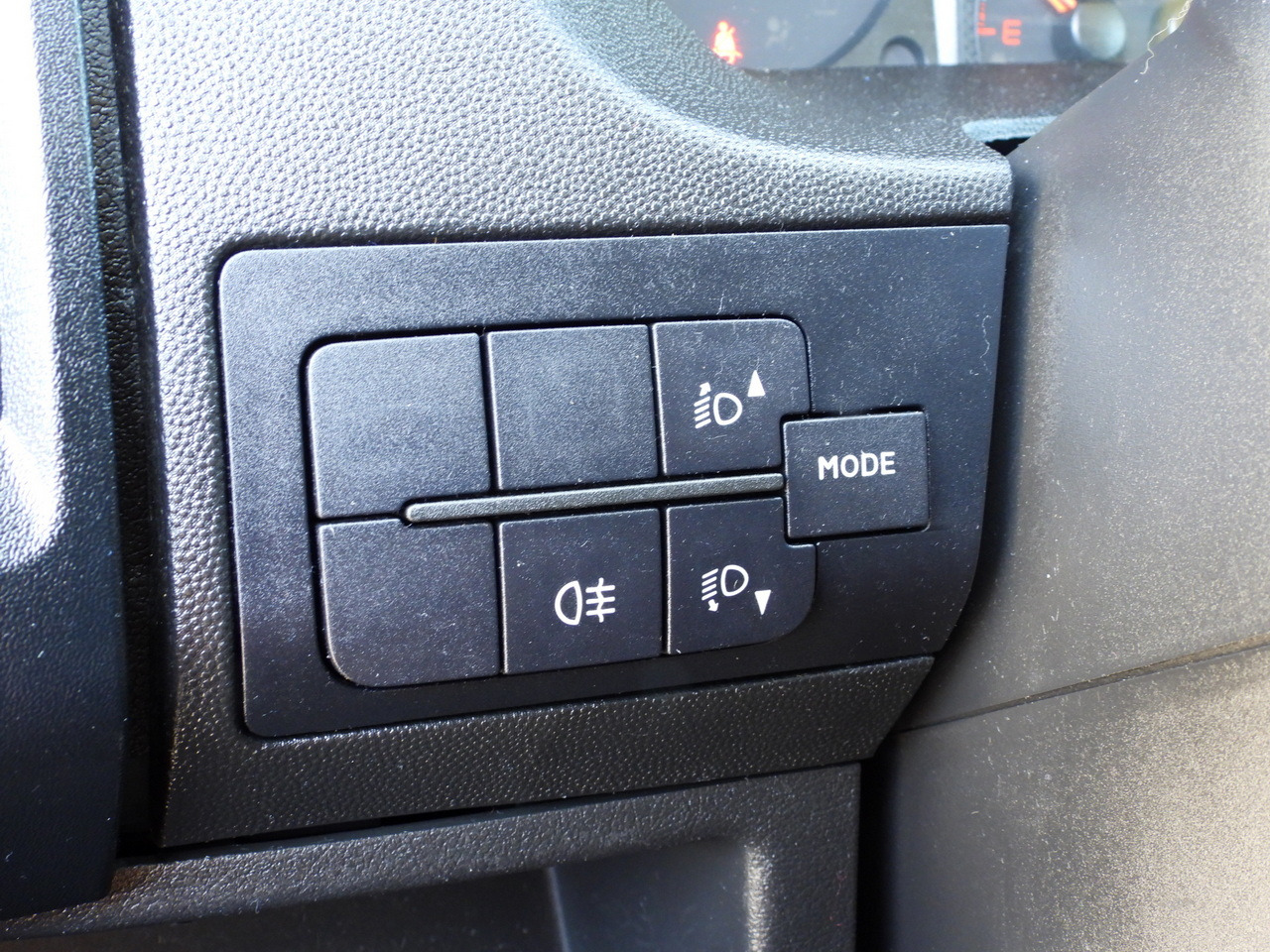 Leasing of PEUGEOT BOXER BOX LIFT 8 PALLETS CRUISE CONTROL AIR CONDITIONING  130HP PEUGEOT BOXER BOX LIFT 8 PALLETS CRUISE CONTROL AIR CONDITIONING  130HP: picture 26