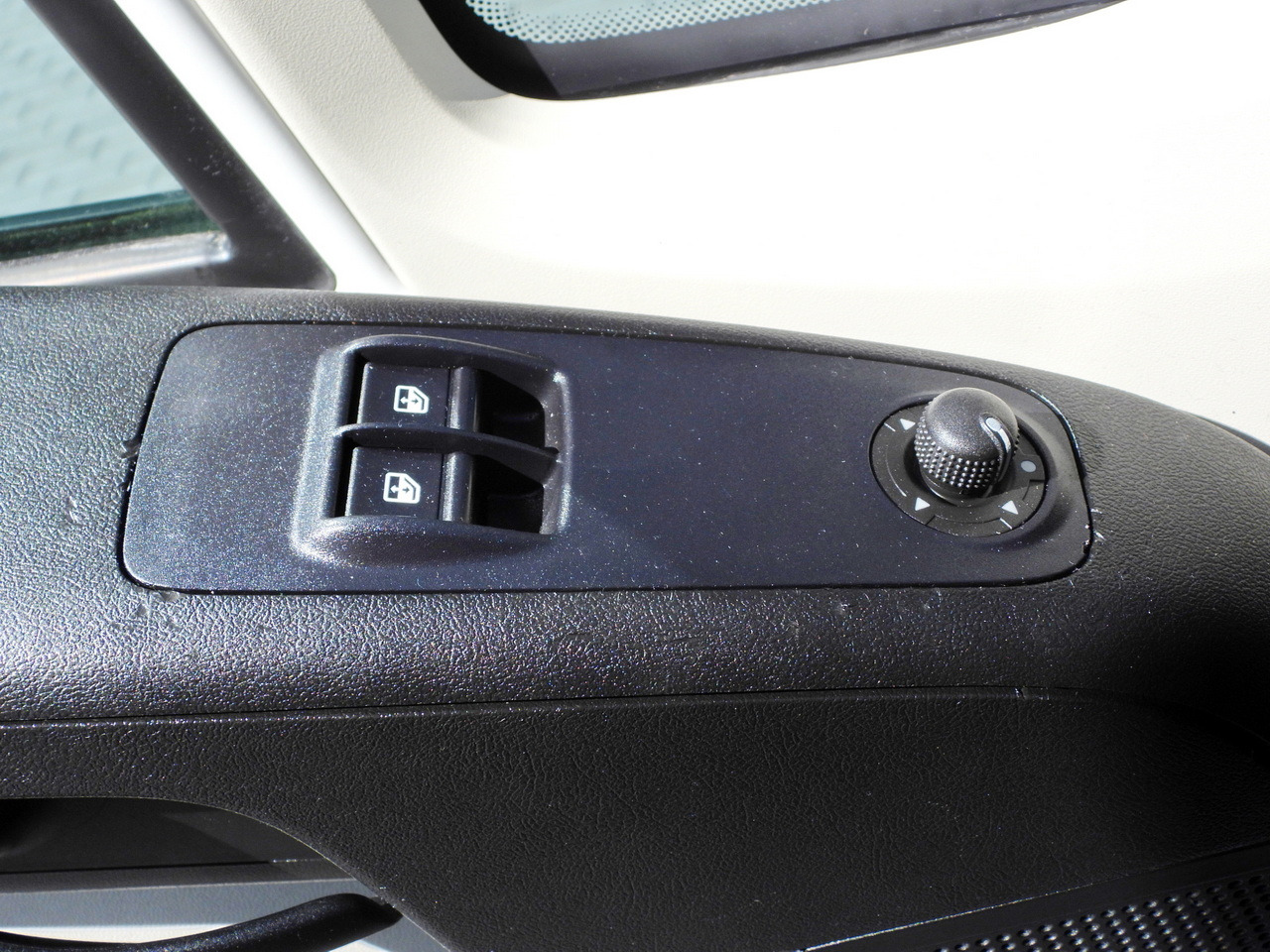 Leasing of PEUGEOT BOXER BOX LIFT 8 PALLETS CRUISE CONTROL AIR CONDITIONING  130HP PEUGEOT BOXER BOX LIFT 8 PALLETS CRUISE CONTROL AIR CONDITIONING  130HP: picture 25