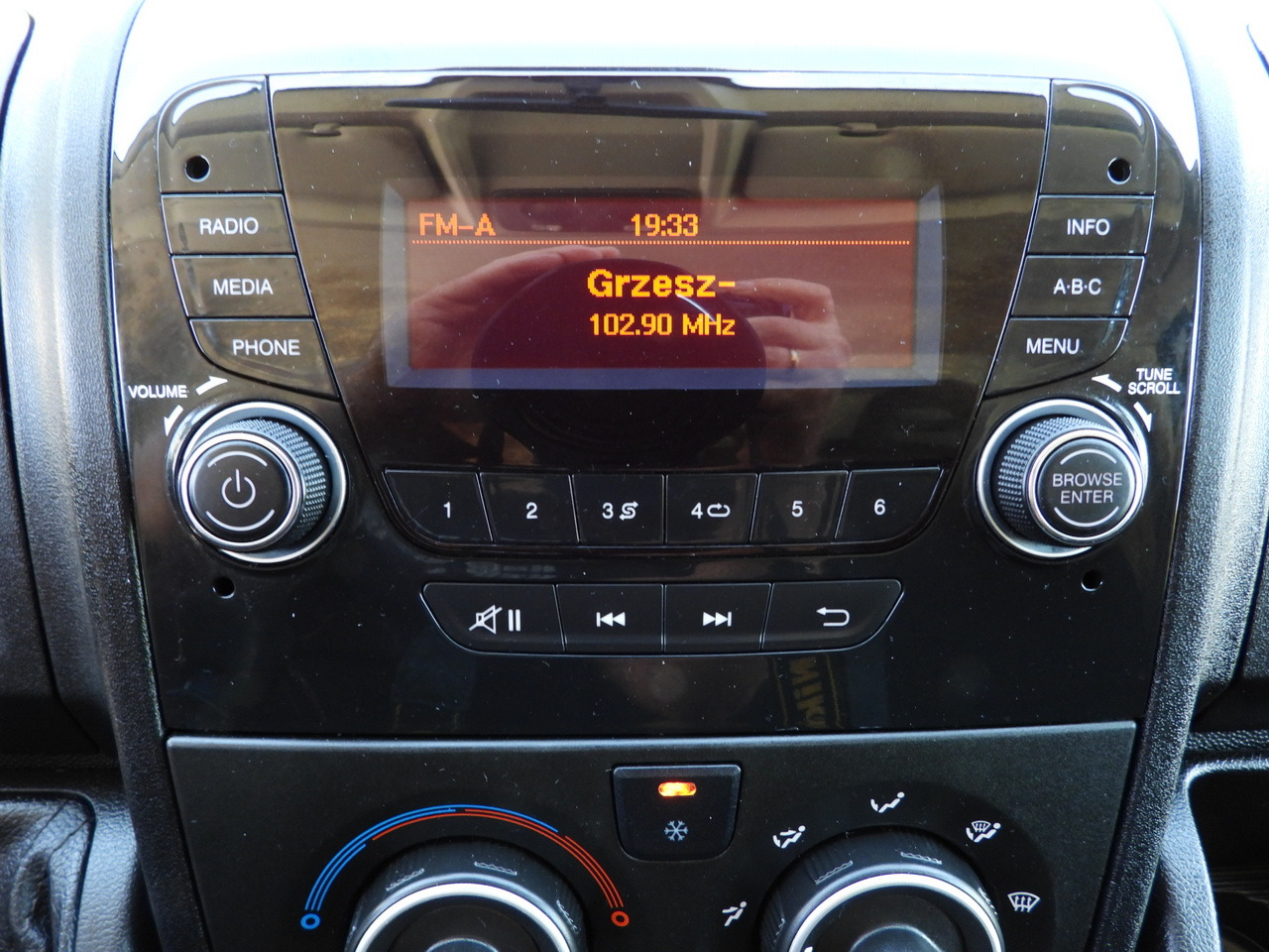 Leasing of PEUGEOT BOXER BOX LIFT 8 PALLETS CRUISE CONTROL AIR CONDITIONING  130HP PEUGEOT BOXER BOX LIFT 8 PALLETS CRUISE CONTROL AIR CONDITIONING  130HP: picture 32