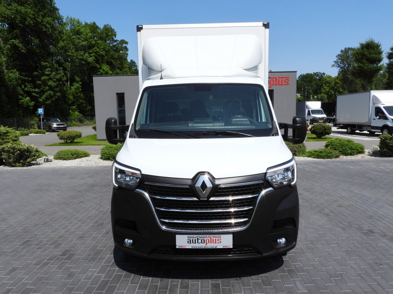RENAULT MASTER BOX LIFT 8 PALLETS CRUISE CONTROL LED LIGHTS AIR CONDITIONING 165HP - Refrigerated van: picture 5 RENAULT MASTER BOX LIFT 8 PALLETS CRUISE CONTROL LED LIGHTS AIR CONDITIONING 165HP - Refrigerated van: picture 5