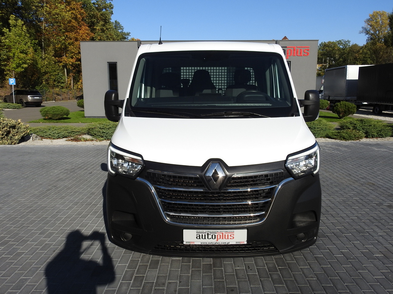 RENAULT MASTER STAKE BODY CRUISE CONTROL AIR CONDITIONING LED LIGHTS TWIN WHEELS 130HP - Flatbed van: picture 5 RENAULT MASTER STAKE BODY CRUISE CONTROL AIR CONDITIONING LED LIGHTS TWIN WHEELS 130HP - Flatbed van: picture 5