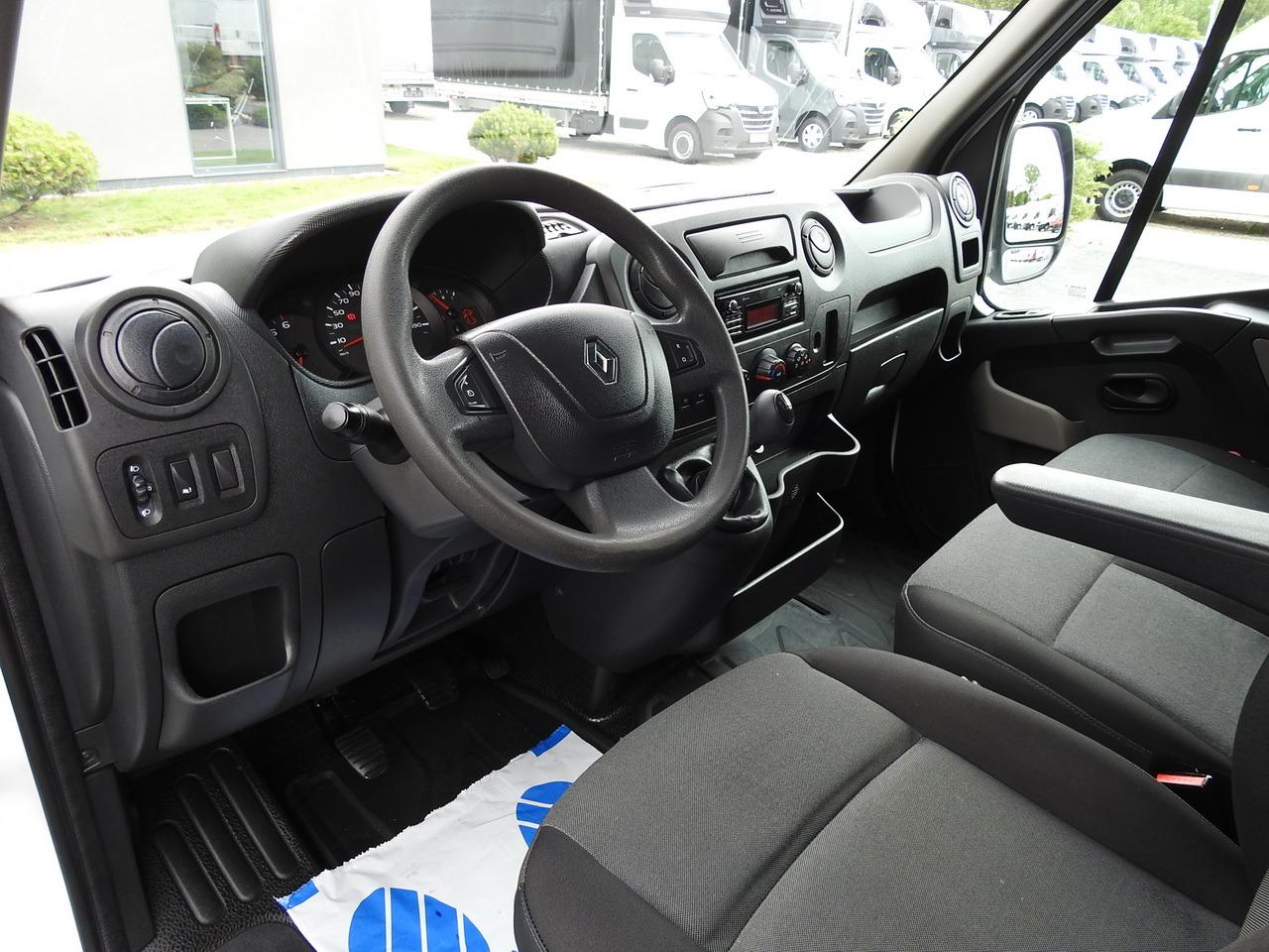 RENAULT MASTER TARPAULIN 10 PALLETS WEBASTO CRUISE CONTROL AIR CONDITIONING 170HP - Curtain side van: picture 2 RENAULT MASTER TARPAULIN 10 PALLETS WEBASTO CRUISE CONTROL AIR CONDITIONING 170HP - Curtain side van: picture 2