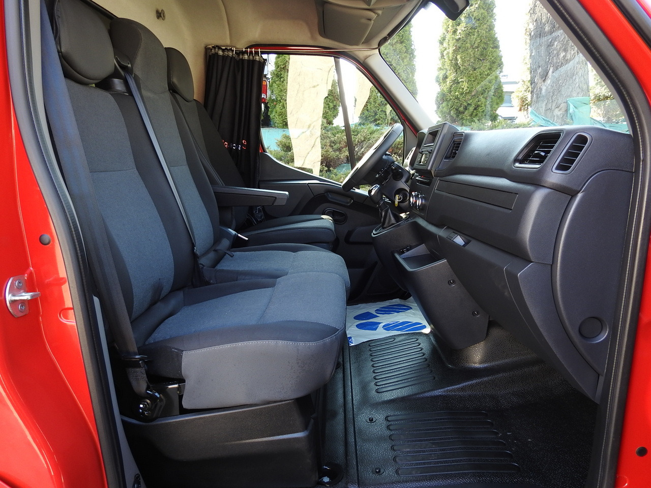 Leasing of RENAULT MASTER TARPAULIN 10 PALLETS WEBASTO CRUISE CONTROL AIR CONDITIONING LED LIGHTS PNEUMATICS  165HP RENAULT MASTER TARPAULIN 10 PALLETS WEBASTO CRUISE CONTROL AIR CONDITIONING LED LIGHTS PNEUMATICS  165HP: picture 45