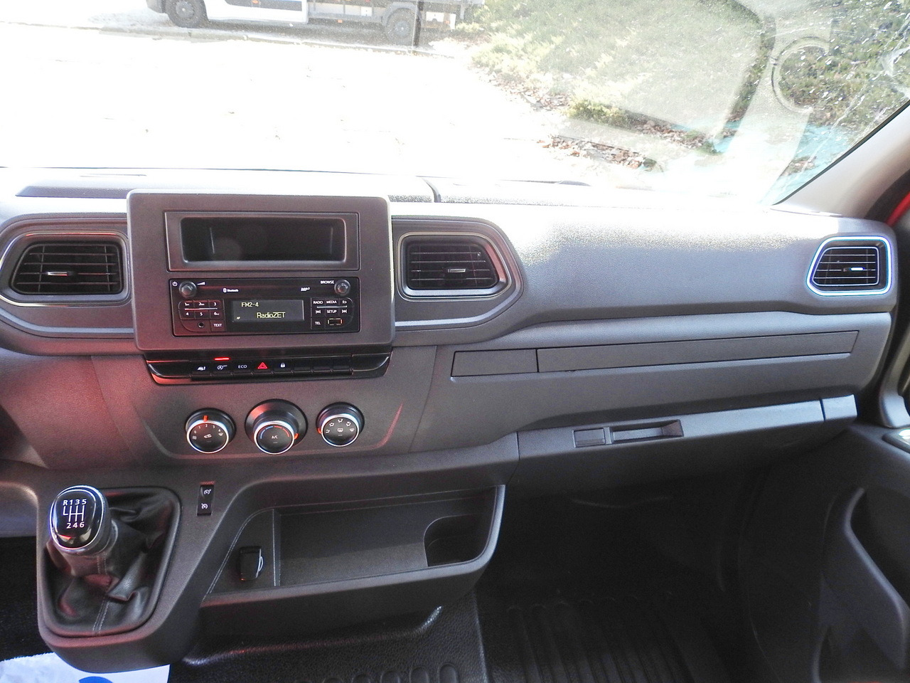 Leasing of RENAULT MASTER TARPAULIN 10 PALLETS WEBASTO CRUISE CONTROL AIR CONDITIONING LED LIGHTS PNEUMATICS  165HP RENAULT MASTER TARPAULIN 10 PALLETS WEBASTO CRUISE CONTROL AIR CONDITIONING LED LIGHTS PNEUMATICS  165HP: picture 40