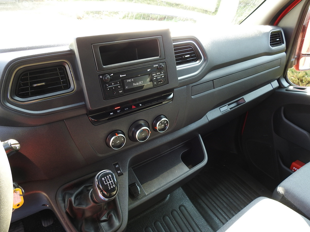 Leasing of RENAULT MASTER TARPAULIN 10 PALLETS WEBASTO CRUISE CONTROL AIR CONDITIONING LED LIGHTS PNEUMATICS  165HP RENAULT MASTER TARPAULIN 10 PALLETS WEBASTO CRUISE CONTROL AIR CONDITIONING LED LIGHTS PNEUMATICS  165HP: picture 39