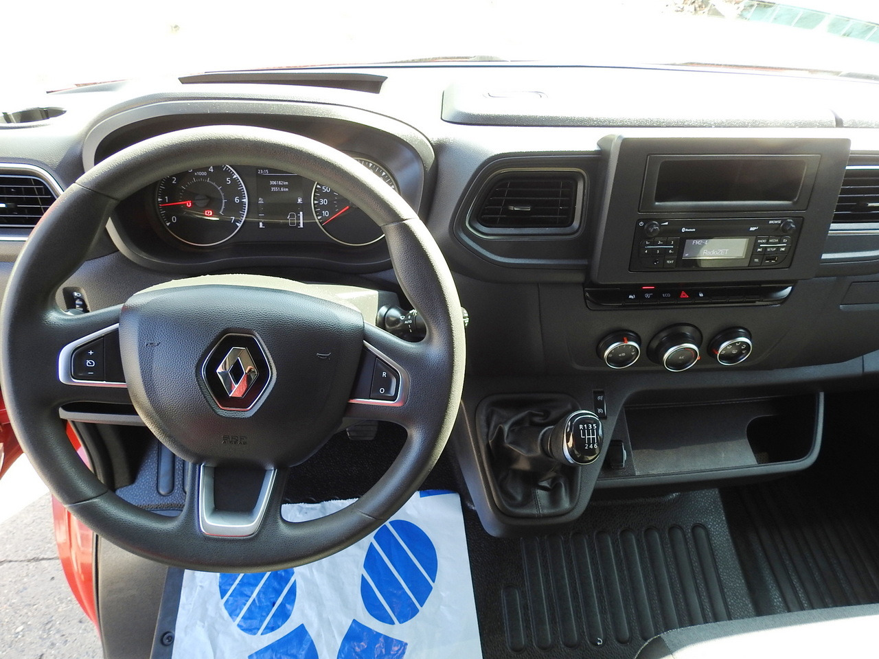 Leasing of RENAULT MASTER TARPAULIN 10 PALLETS WEBASTO CRUISE CONTROL AIR CONDITIONING LED LIGHTS PNEUMATICS  165HP RENAULT MASTER TARPAULIN 10 PALLETS WEBASTO CRUISE CONTROL AIR CONDITIONING LED LIGHTS PNEUMATICS  165HP: picture 37