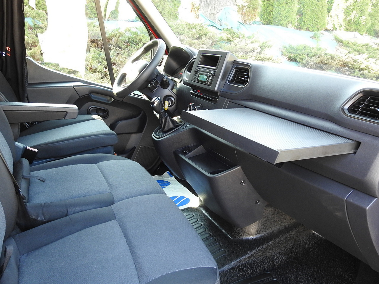 Leasing of RENAULT MASTER TARPAULIN 10 PALLETS WEBASTO CRUISE CONTROL AIR CONDITIONING LED LIGHTS PNEUMATICS  165HP RENAULT MASTER TARPAULIN 10 PALLETS WEBASTO CRUISE CONTROL AIR CONDITIONING LED LIGHTS PNEUMATICS  165HP: picture 48