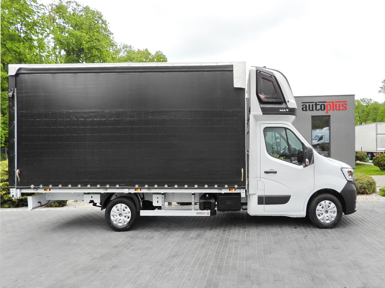 Leasing of RENAULT MASTER  TARPAULIN 10 PALLETS WEBASTO CRUISE CONTROL LED LIGHTS PNEUMATICS AIR CONDITIONING  165HP RENAULT MASTER  TARPAULIN 10 PALLETS WEBASTO CRUISE CONTROL LED LIGHTS PNEUMATICS AIR CONDITIONING  165HP: picture 7