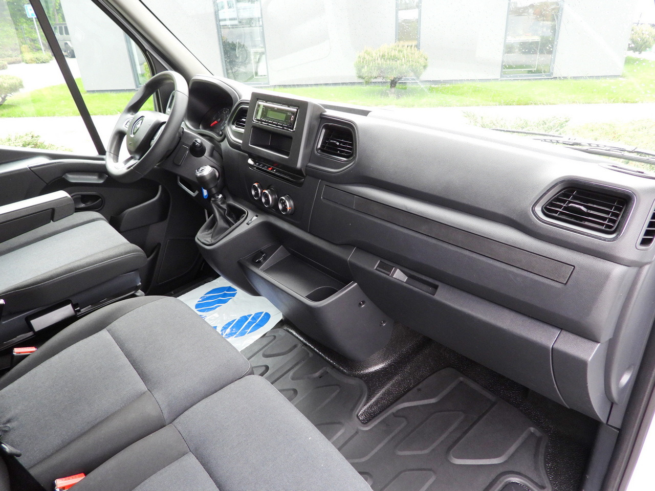 Leasing of RENAULT MASTER  TARPAULIN 10 PALLETS WEBASTO CRUISE CONTROL LED LIGHTS PNEUMATICS AIR CONDITIONING  165HP RENAULT MASTER  TARPAULIN 10 PALLETS WEBASTO CRUISE CONTROL LED LIGHTS PNEUMATICS AIR CONDITIONING  165HP: picture 38
