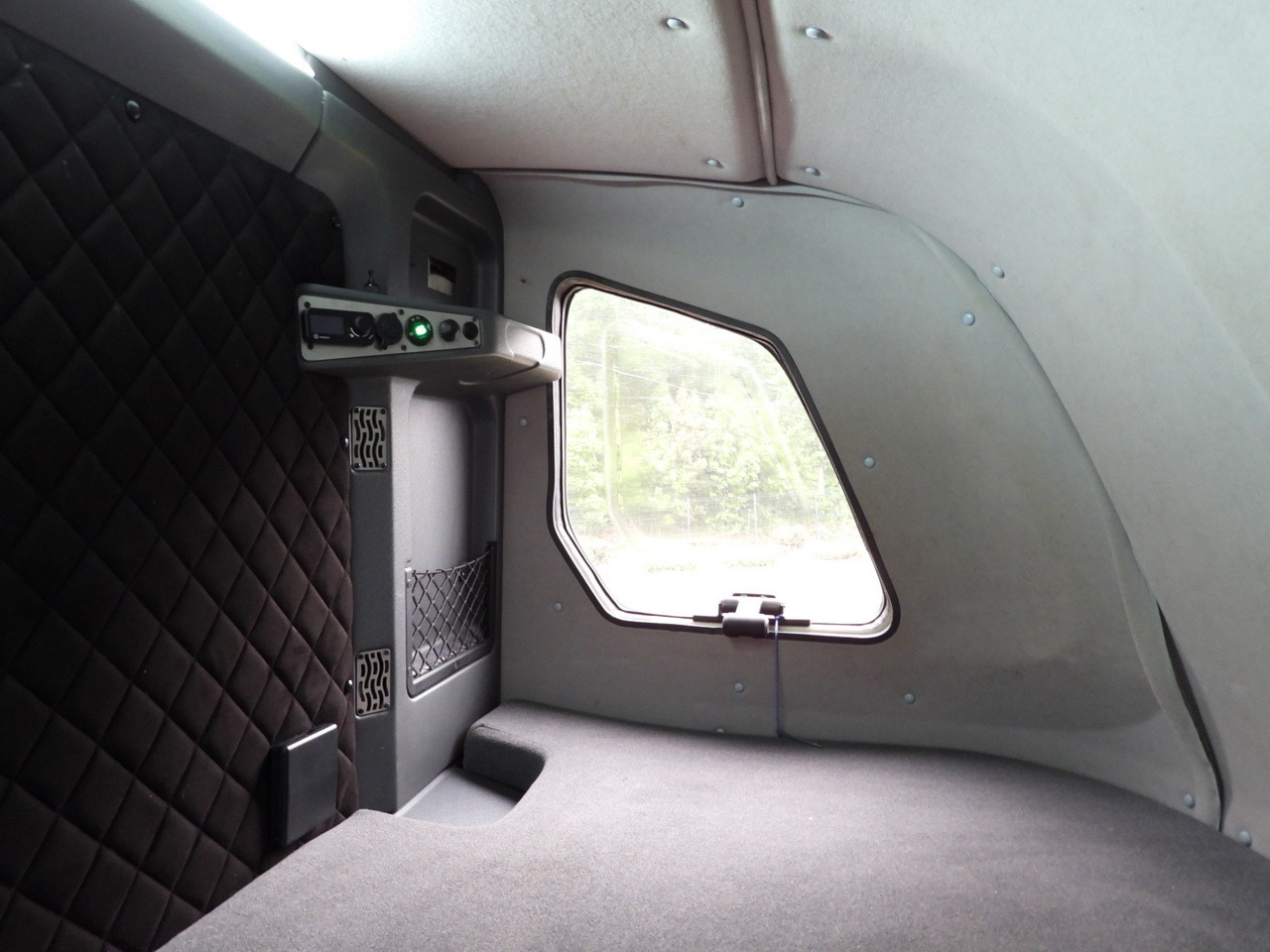 Leasing of RENAULT MASTER  TARPAULIN 10 PALLETS WEBASTO CRUISE CONTROL LED LIGHTS PNEUMATICS AIR CONDITIONING  165HP RENAULT MASTER  TARPAULIN 10 PALLETS WEBASTO CRUISE CONTROL LED LIGHTS PNEUMATICS AIR CONDITIONING  165HP: picture 40