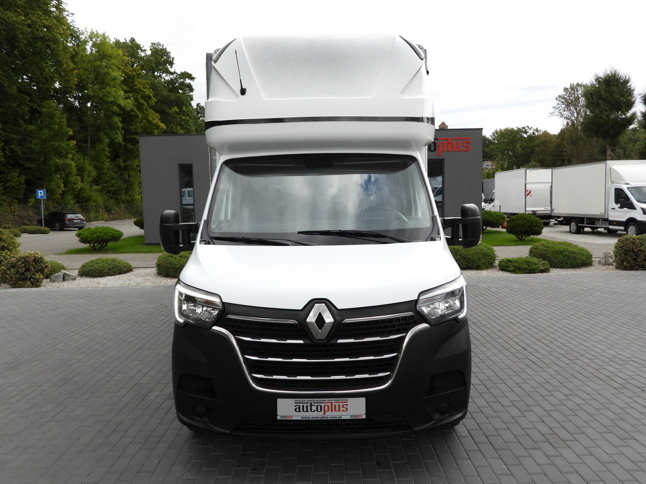 RENAULT MASTER TARPAULIN 10 PALLETS WEBASTO CRUISE CONTROL LED LIGHTS PNEUMATICS AIR CONDITIONING 165HP - Curtain side van: picture 5 RENAULT MASTER TARPAULIN 10 PALLETS WEBASTO CRUISE CONTROL LED LIGHTS PNEUMATICS AIR CONDITIONING 165HP - Curtain side van: picture 5