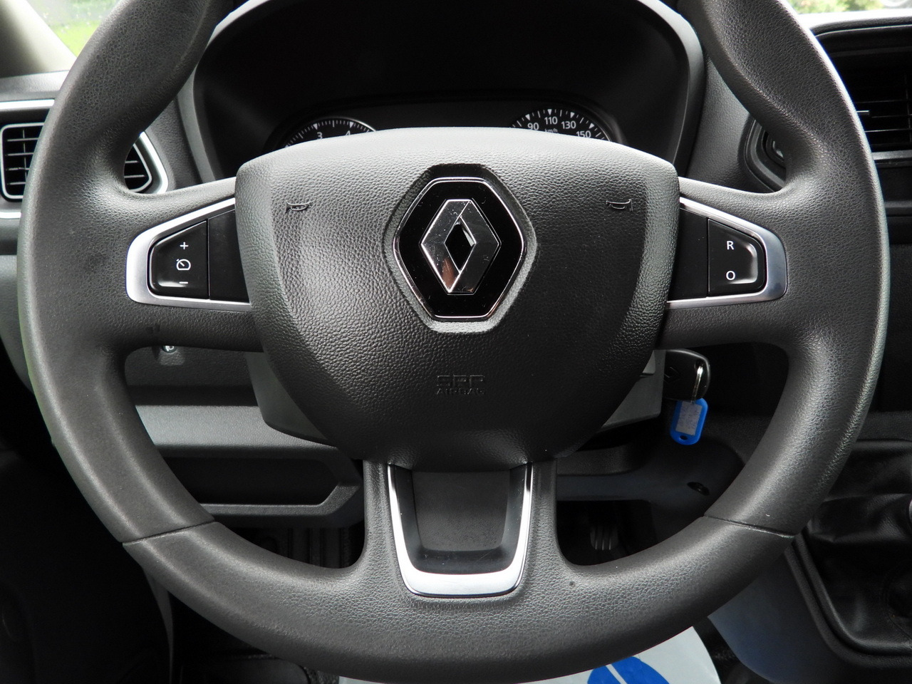 Leasing of RENAULT MASTER  TARPAULIN 10 PALLETS WEBASTO CRUISE CONTROL LED LIGHTS PNEUMATICS AIR CONDITIONING  165HP RENAULT MASTER  TARPAULIN 10 PALLETS WEBASTO CRUISE CONTROL LED LIGHTS PNEUMATICS AIR CONDITIONING  165HP: picture 32