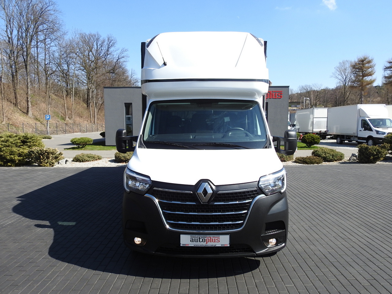 RENAULT MASTER TARPAULIN 10 PALLETS WEBASTO CRUISE CONTROL LED LIGHTS PNEUMATICS AIR CONDITIONING 165HP - Curtain side van: picture 5 RENAULT MASTER TARPAULIN 10 PALLETS WEBASTO CRUISE CONTROL LED LIGHTS PNEUMATICS AIR CONDITIONING 165HP - Curtain side van: picture 5