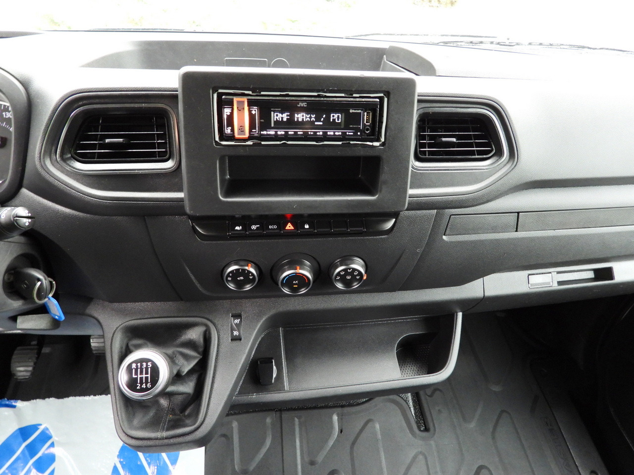 Leasing of RENAULT MASTER  TARPAULIN 10 PALLETS WEBASTO CRUISE CONTROL LED LIGHTS PNEUMATICS AIR CONDITIONING  165HP RENAULT MASTER  TARPAULIN 10 PALLETS WEBASTO CRUISE CONTROL LED LIGHTS PNEUMATICS AIR CONDITIONING  165HP: picture 35