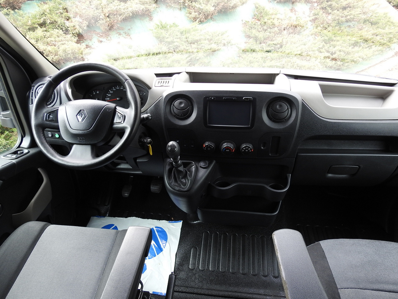 RENAULT MASTER TARPAULIN 8 PALLETS WEBASTO CRUISE CONTROL NAVIGATION AIR CONDITIONING PNEUMATICS 170HP - Curtain side van: picture 2 RENAULT MASTER TARPAULIN 8 PALLETS WEBASTO CRUISE CONTROL NAVIGATION AIR CONDITIONING PNEUMATICS 170HP - Curtain side van: picture 2