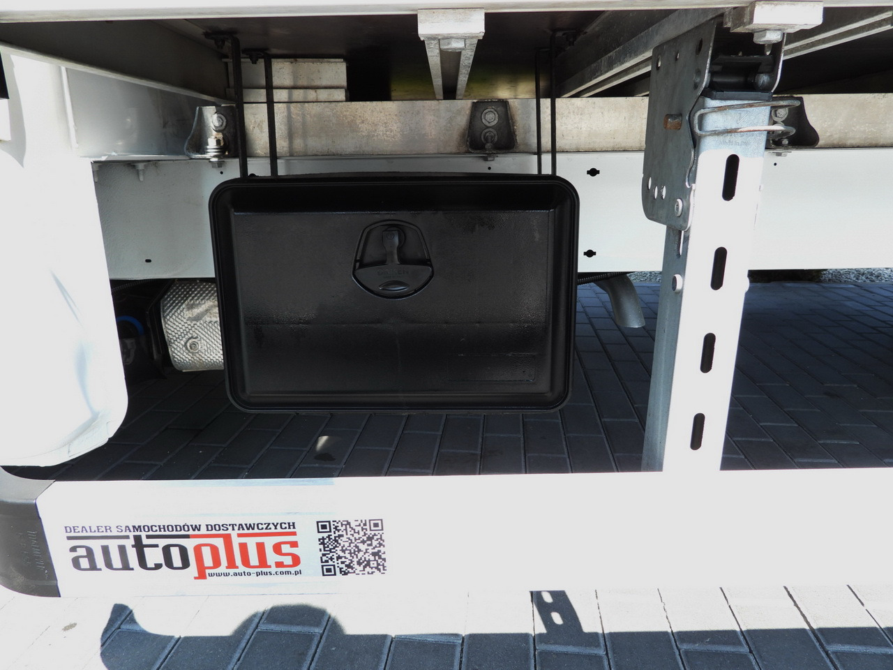 Curtain side van RENAULT MASTER TARPAULIN LIFT 10 PALLETS WEBASTO CRUISE CONTROL LED LIGHTS PNEUMATICS AIR CONDITIONING 165HP: picture 26 Curtain side van RENAULT MASTER TARPAULIN LIFT 10 PALLETS WEBASTO CRUISE CONTROL LED LIGHTS PNEUMATICS AIR CONDITIONING 165HP: picture 26