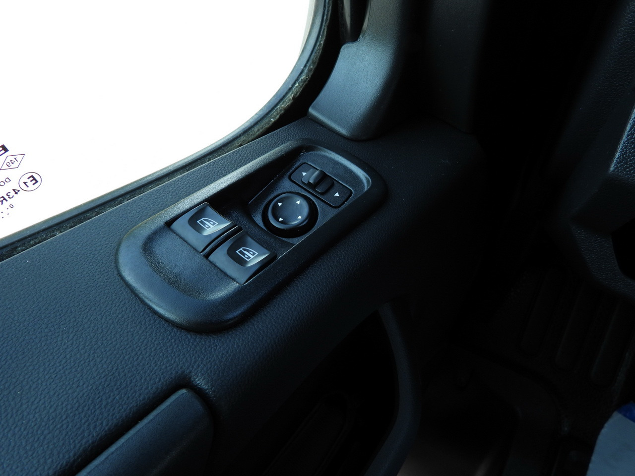 Curtain side van RENAULT MASTER TARPAULIN LIFT 10 PALLETS WEBASTO CRUISE CONTROL LED LIGHTS PNEUMATICS AIR CONDITIONING 165HP: picture 36 Curtain side van RENAULT MASTER TARPAULIN LIFT 10 PALLETS WEBASTO CRUISE CONTROL LED LIGHTS PNEUMATICS AIR CONDITIONING 165HP: picture 36