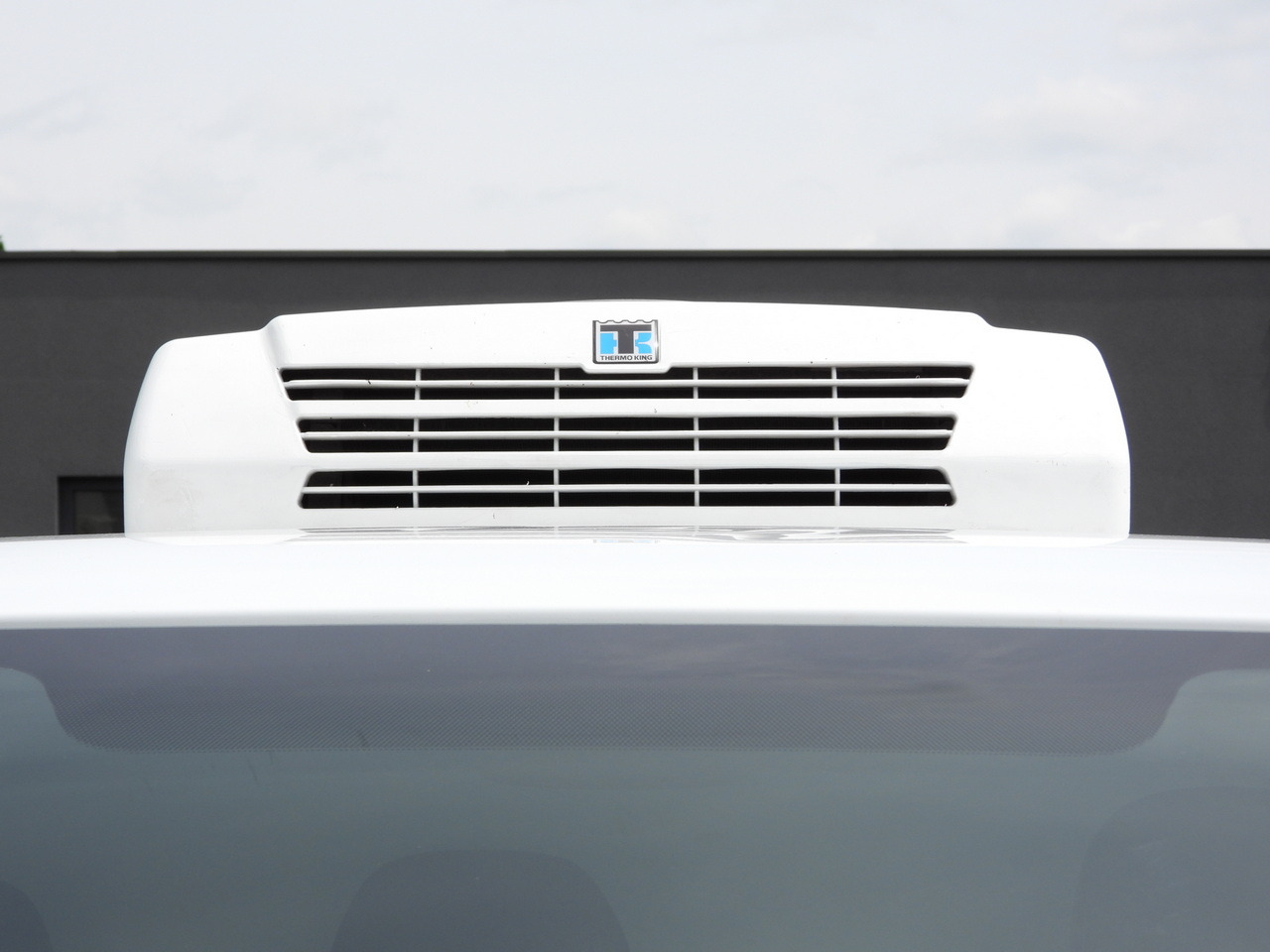 Refrigerated van RENAULT TRAFIC  REFRIGERATOR VAN 0*C CRUISE CONTROL LED LIGHTS AIR CONDITIONING  120HP: picture 23