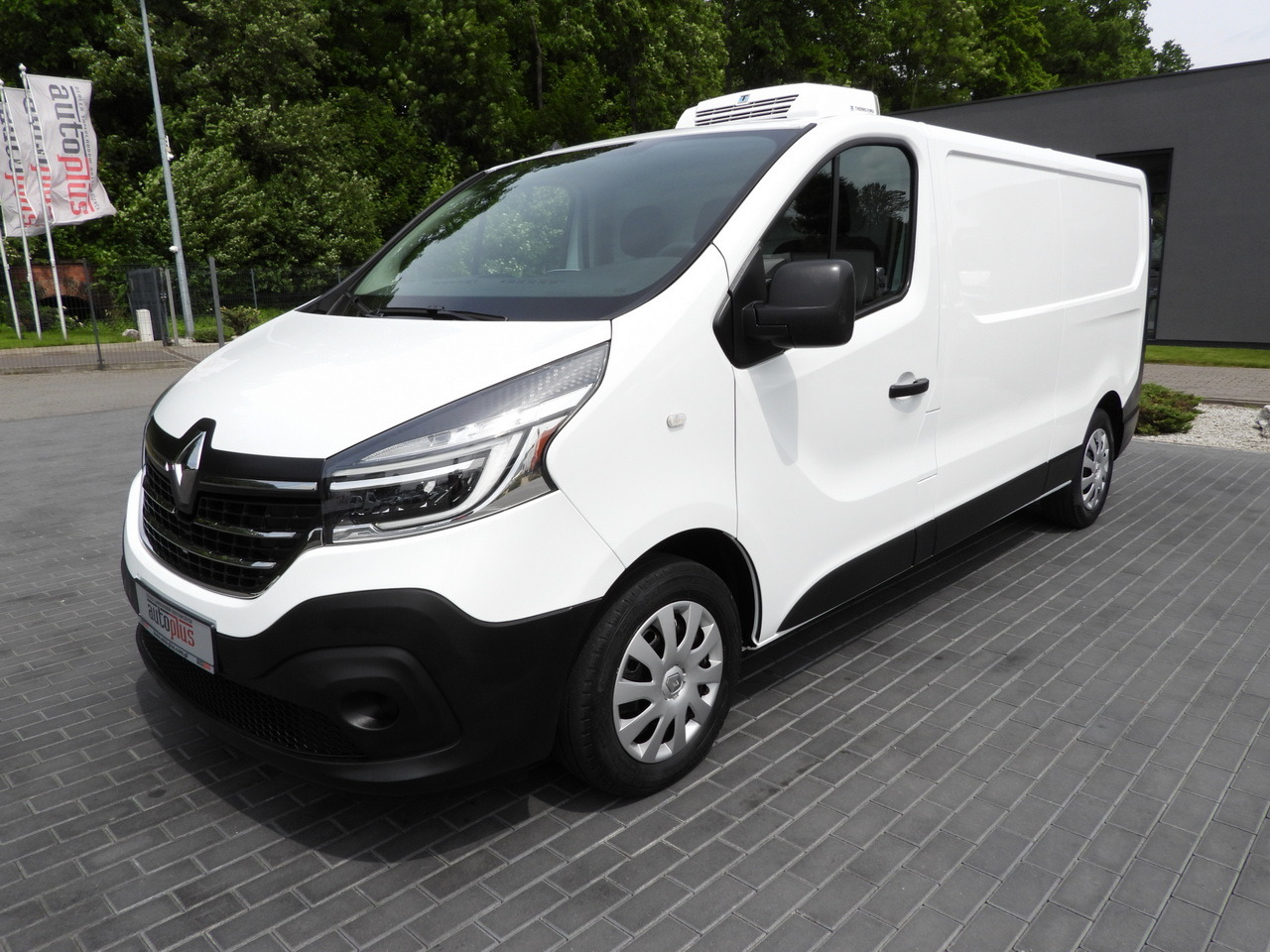 Refrigerated van RENAULT TRAFIC  REFRIGERATOR VAN 0*C CRUISE CONTROL LED LIGHTS AIR CONDITIONING  120HP: picture 6