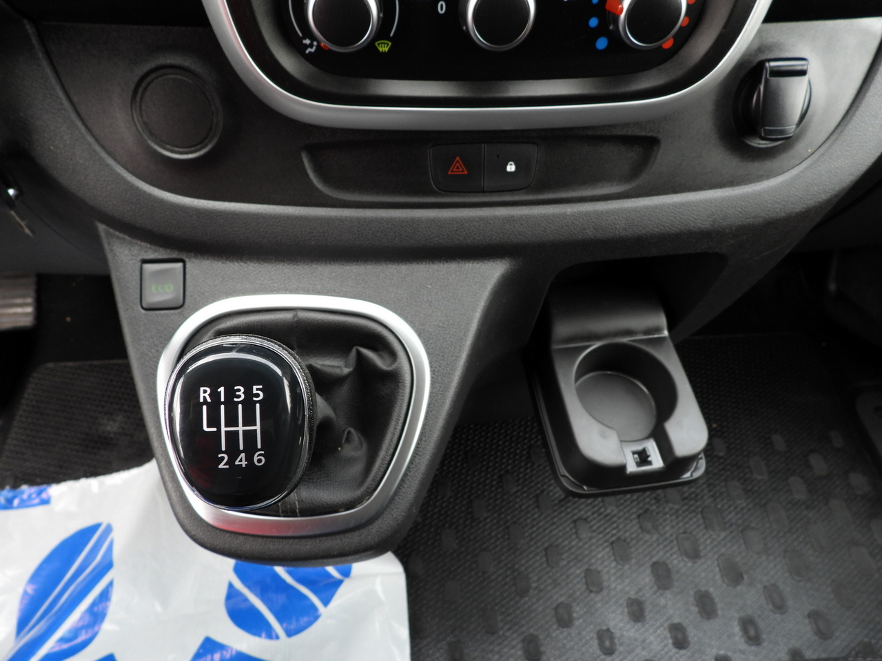 Refrigerated van RENAULT TRAFIC  REFRIGERATOR VAN 0*C CRUISE CONTROL LED LIGHTS AIR CONDITIONING  120HP: picture 32