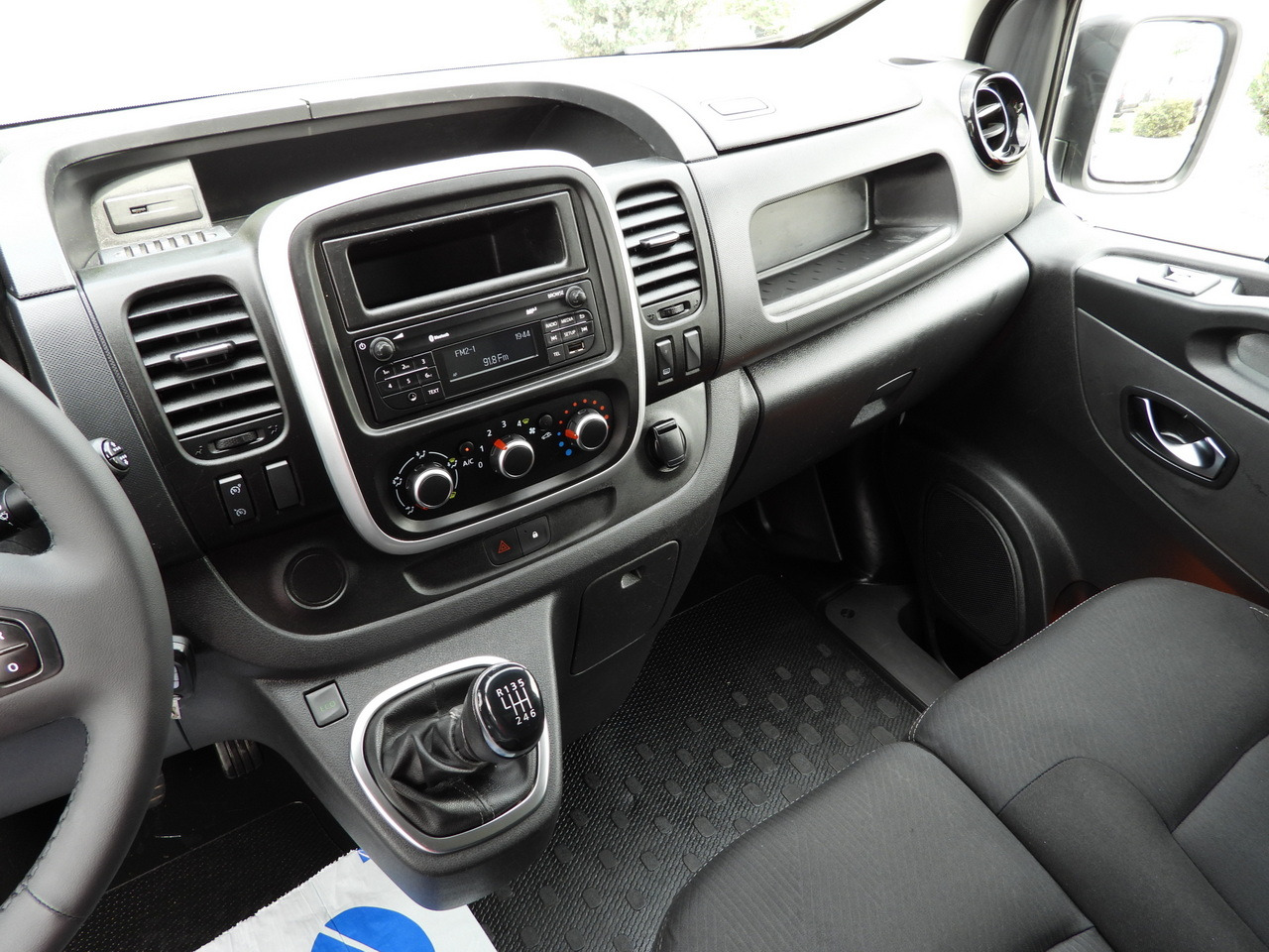 Refrigerated van RENAULT TRAFIC  REFRIGERATOR VAN 0*C CRUISE CONTROL LED LIGHTS AIR CONDITIONING  120HP: picture 33