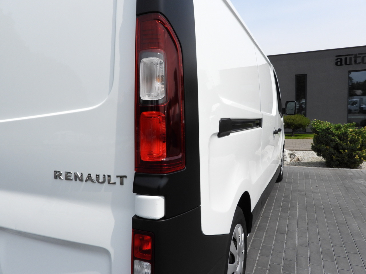 Refrigerated van RENAULT TRAFIC  REFRIGERATOR VAN 0*C CRUISE CONTROL LED LIGHTS AIR CONDITIONING  120HP: picture 17