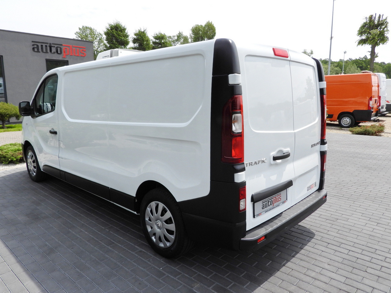 Refrigerated van RENAULT TRAFIC  REFRIGERATOR VAN 0*C CRUISE CONTROL LED LIGHTS AIR CONDITIONING  120HP: picture 10