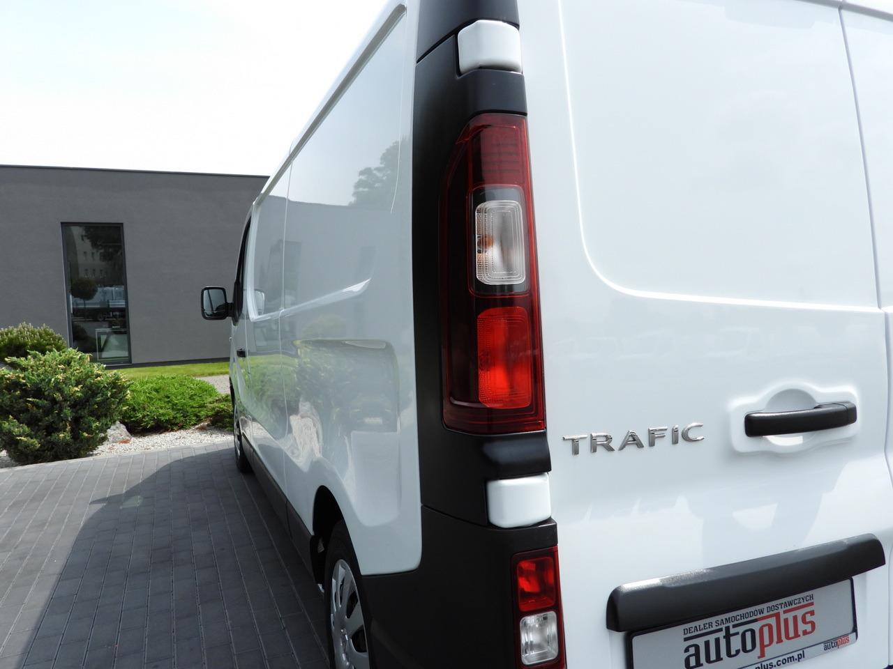 Refrigerated van RENAULT TRAFIC  REFRIGERATOR VAN 0*C CRUISE CONTROL LED LIGHTS AIR CONDITIONING  120HP: picture 16