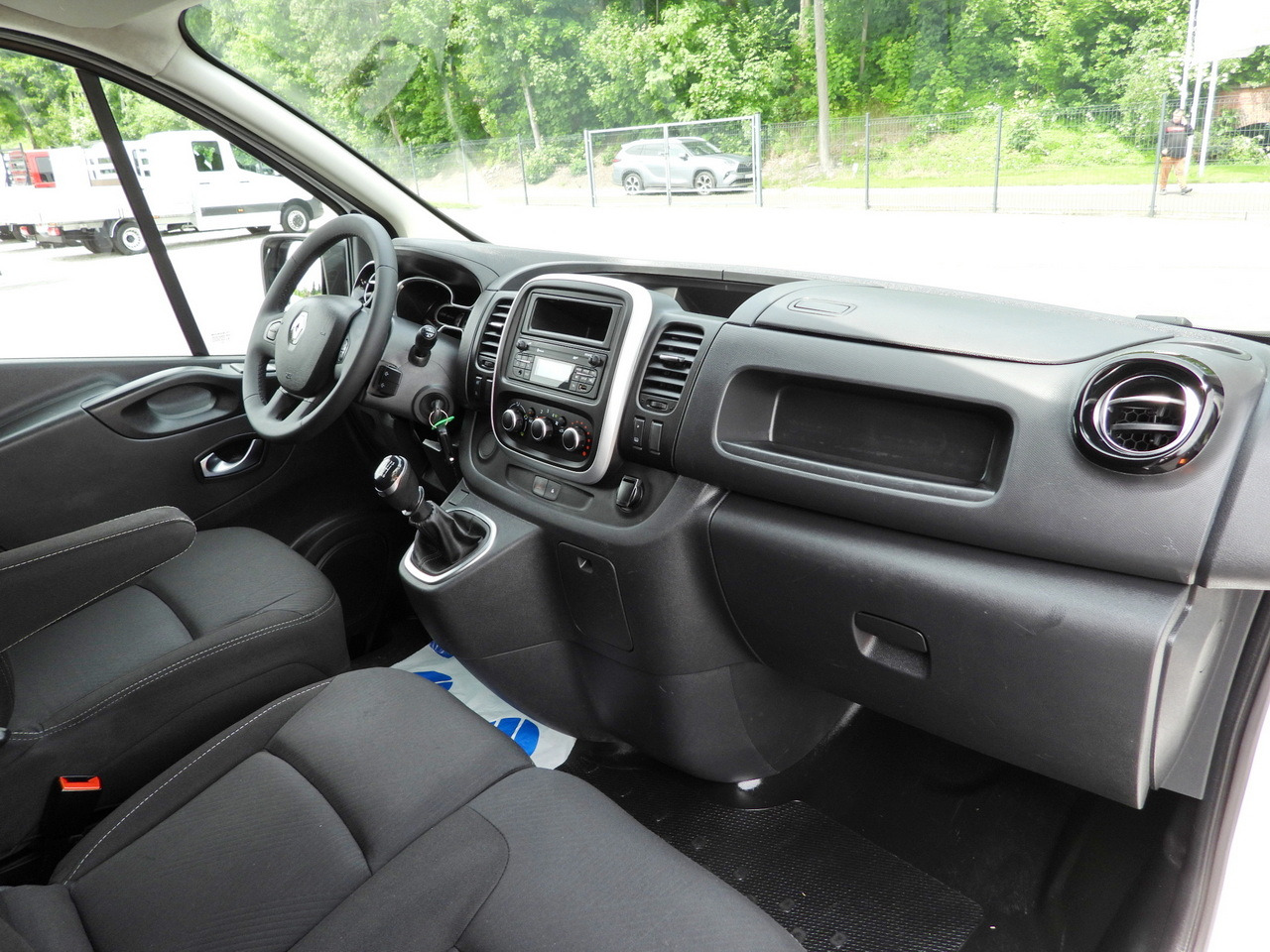 Refrigerated van RENAULT TRAFIC  REFRIGERATOR VAN 0*C CRUISE CONTROL LED LIGHTS AIR CONDITIONING  120HP: picture 41