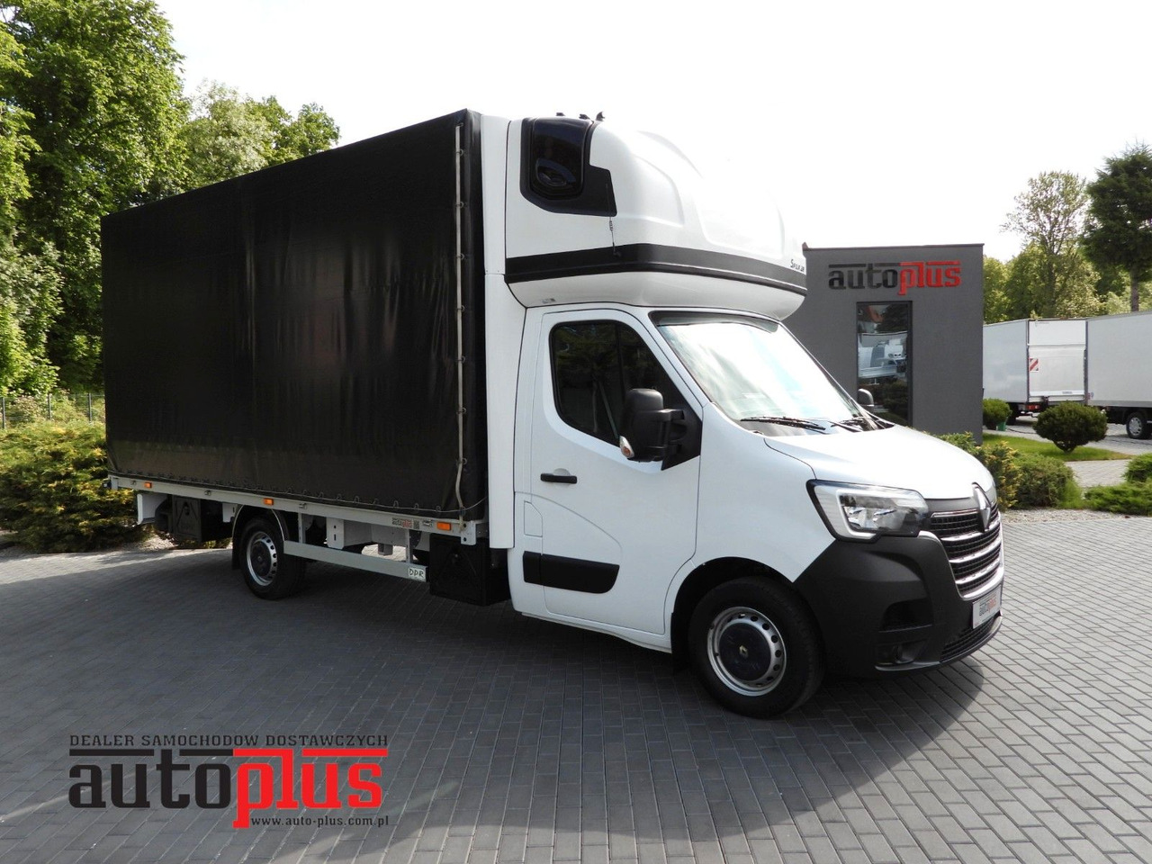 Renault MASTER PRITSCHE PLANE 10 PALETTEN WEBASTO A/C - Curtain side van: picture 1 Renault MASTER PRITSCHE PLANE 10 PALETTEN WEBASTO A/C - Curtain side van: picture 1