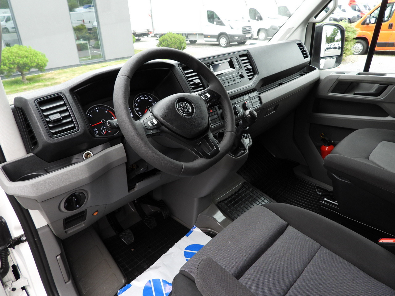 VOLKSWAGEN CRAFTER TARPAULIN 8 PALLETS WEBASTO CRUISE CONTROL LED LIGHTS AIR CONDITIONING 180HP - Curtain side van: picture 2 VOLKSWAGEN CRAFTER TARPAULIN 8 PALLETS WEBASTO CRUISE CONTROL LED LIGHTS AIR CONDITIONING 180HP - Curtain side van: picture 2