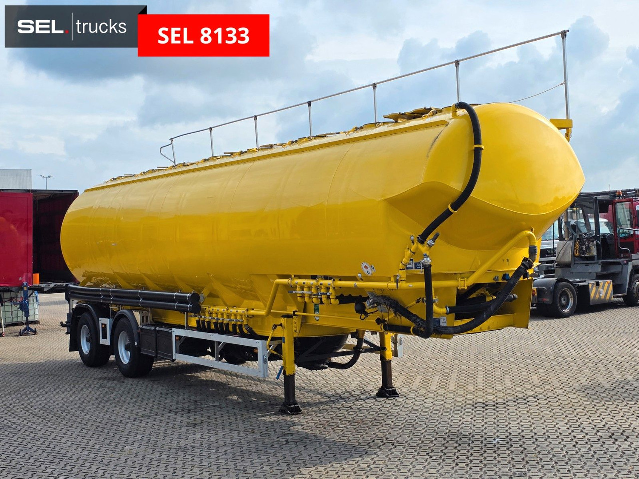 Feldbinder EUT 58.2 / 58 m3 - Silo semi-trailer: picture 3 Feldbinder EUT 58.2 / 58 m3 - Silo semi-trailer: picture 3