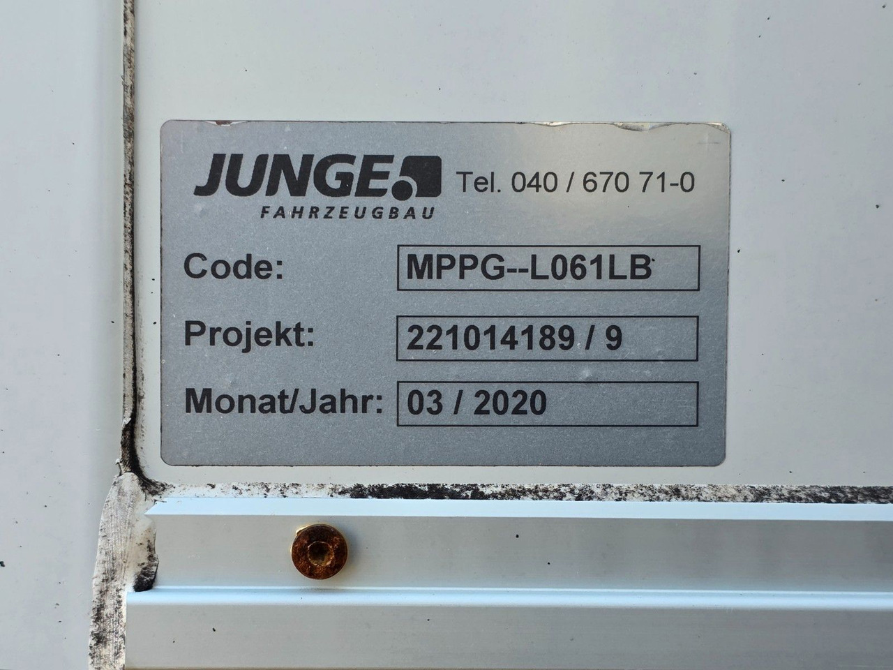 Box van Iveco Eurocargo 75-190 / Ladebordwand / 6D: picture 30 Box van Iveco Eurocargo 75-190 / Ladebordwand / 6D: picture 30