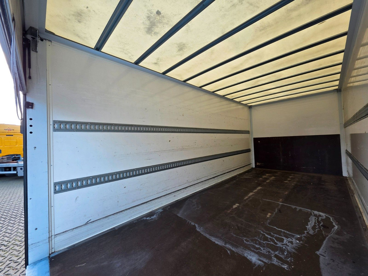 Box van Iveco Eurocargo 75-190 / Ladebordwand / 6D: picture 13 Box van Iveco Eurocargo 75-190 / Ladebordwand / 6D: picture 13