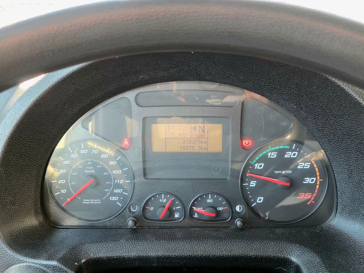 Box van Iveco Eurocargo 75-190 / Ladebordwand / 6D: picture 41 Box van Iveco Eurocargo 75-190 / Ladebordwand / 6D: picture 41