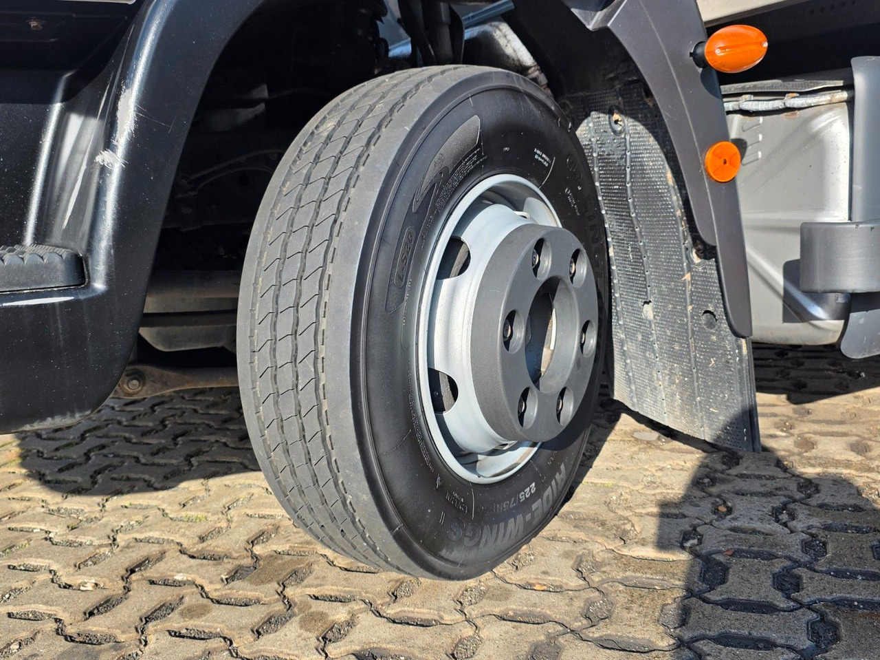 Box van Iveco Eurocargo 75-190 / Ladebordwand / 6D: picture 47 Box van Iveco Eurocargo 75-190 / Ladebordwand / 6D: picture 47