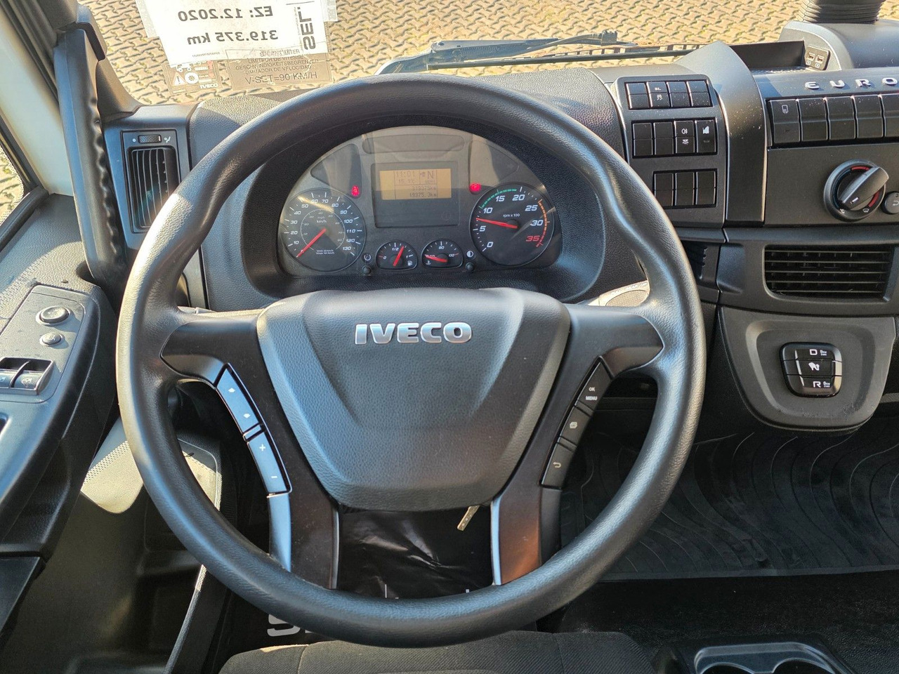 Box van Iveco Eurocargo 75-190 / Ladebordwand / 6D: picture 40 Box van Iveco Eurocargo 75-190 / Ladebordwand / 6D: picture 40